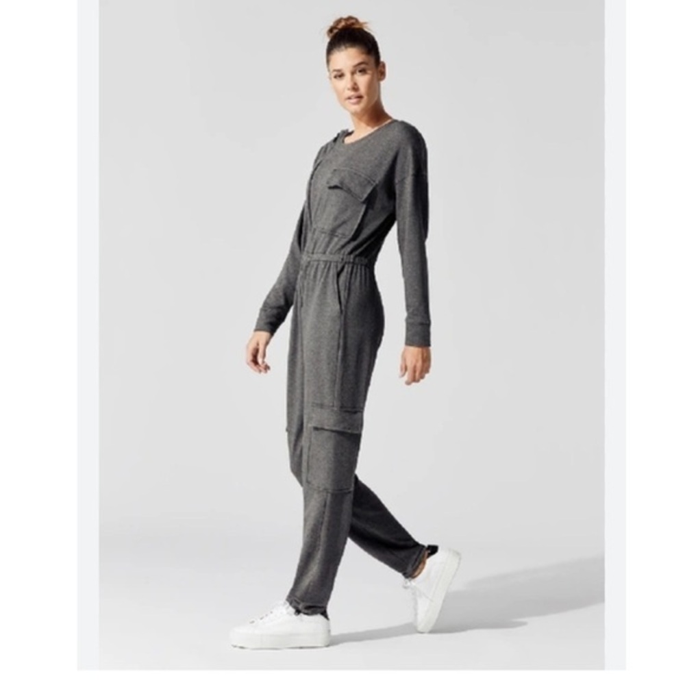 Carbon38 Black Jumpsuit with V-Neck and Elastic Waist